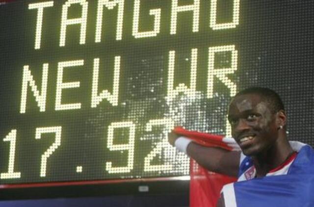 Pagerintas trišuolio pasaulio rekordas