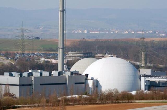 Vokietija pristabdė septynių senųjų atominių elektrinių darbą