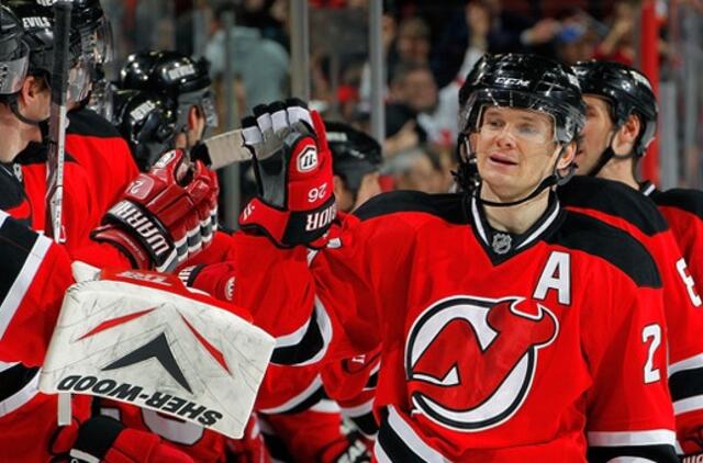 Dainius Zubrus atliko rezultatyvų perdavimą