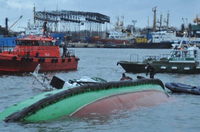 Dėl nuskendusio vilkiko kaltinami kapitonas ir locmanas