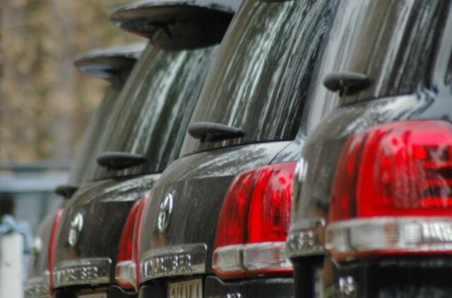 Estija: naujų automobilių pardavimas kovą išaugo dvigubai