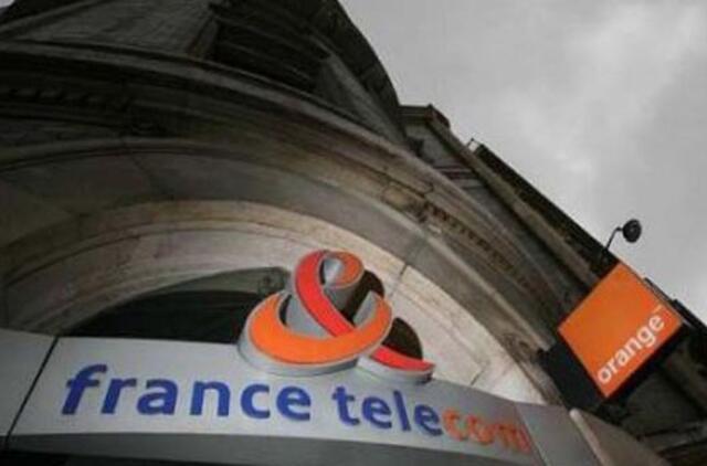 "France Telecom" darbuotojas susidegino priešais kompanijos pastatą