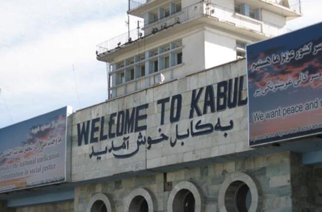 Kabulo oro uoste nušauti šeši NATO kariai