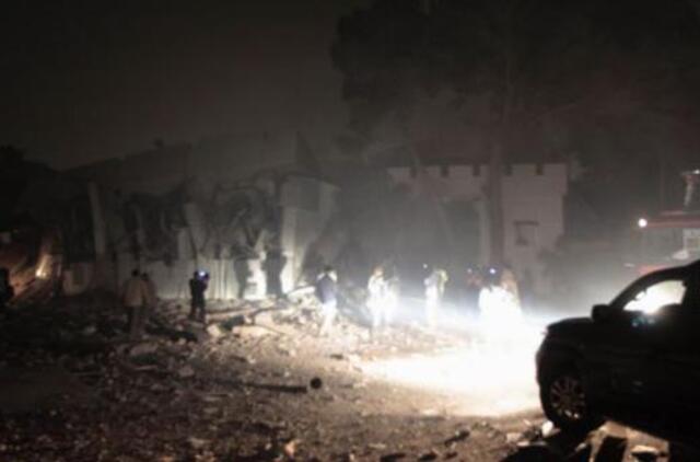 Per NATO oro antskrydžius nukentėjo M. el Kadafio rezidencija