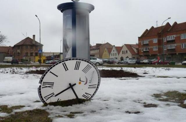 Seimas siūlys netaikyti vasaros ir žiemos laiko