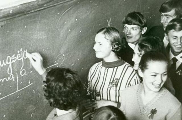 Klaipėdos akvarelės: namai ir žmonės (201)