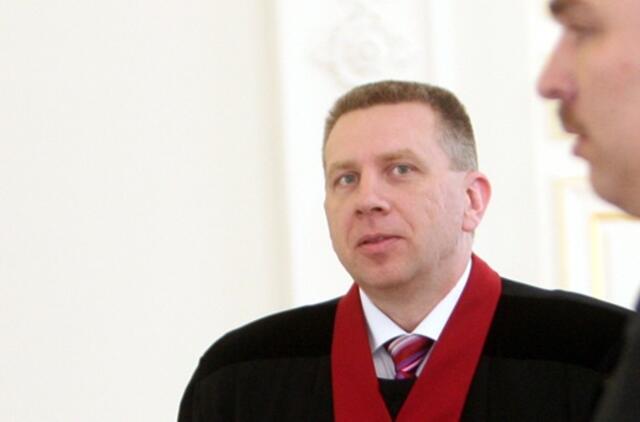 VTEK tirs generalinio prokuroro veiksmus prekiaujant akcijomis