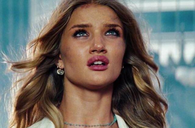 Aktorė Megan Fox "Transformerių" režisierių palygino su Hitleriu