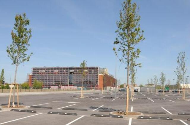 Arenų statybos išlieka "labiausiai jaudinančios" problemos organizatoriams