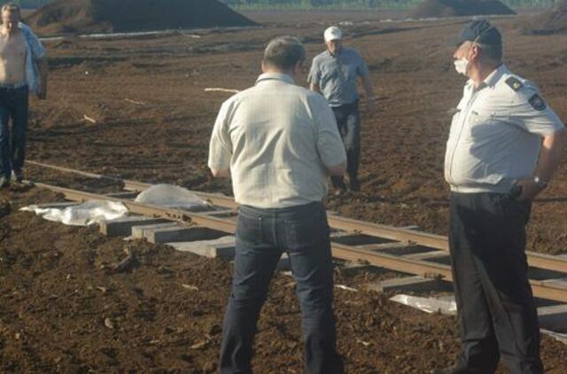 Aukštumalos durpyne dar dirba 100 ugniagesių