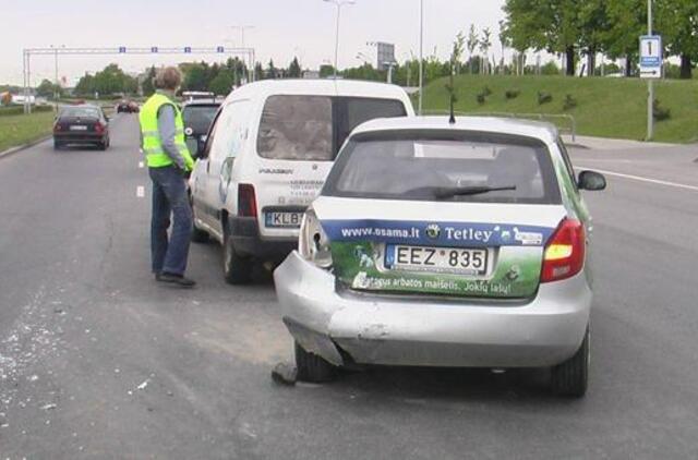 Avariją sukėlęs ir pabėgęs "Mercedes" kol kas nerastas