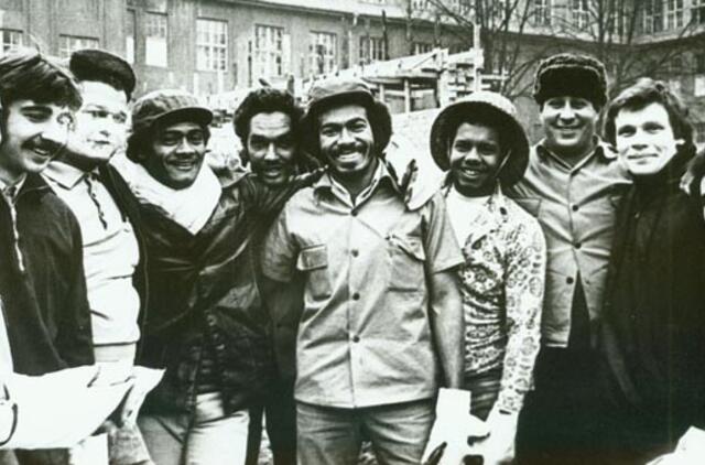 Klaipėdos akvarelės: namai ir žmonės (202)