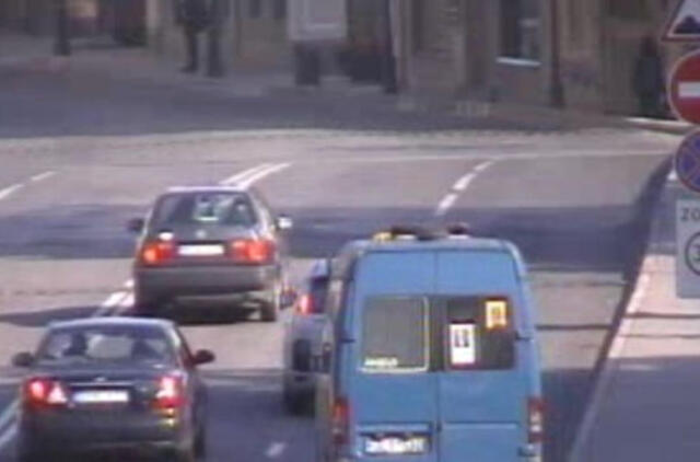 Klaipėdos vairuotojai draudimo nepaiso