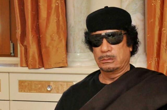 Libijos diktatorius ragina savanorius bei moteris prisijungti kovojant su sukilėliais