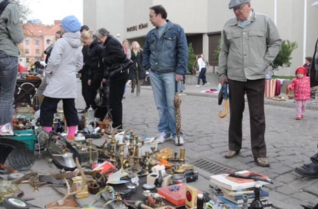 Nelegalių radioaktyviųjų šaltinių ieškoma sendaikčių prekyvietėse ir antikvariatuose