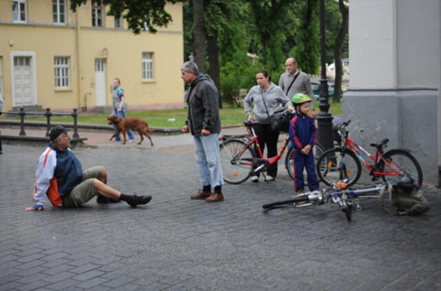 Susidūrusių dviratininkų konflikte žvangėjo ginklai