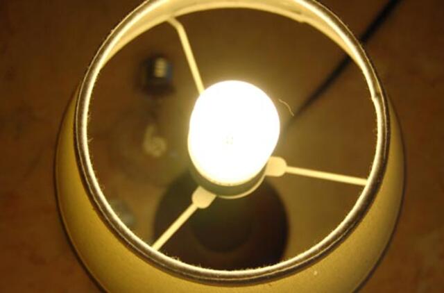 Vasaros pradžios karščiai ir sumažėjusi elektros pasiūla padidino didmeninę elektros kainą