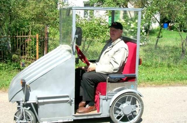 Auksarankis iš kaimo pasigamino elektromobilį