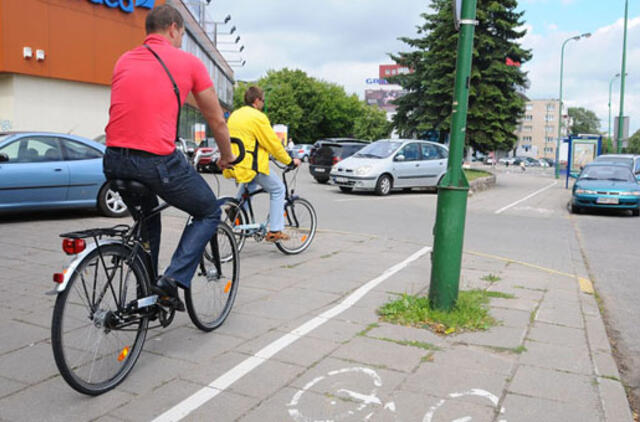 Dviratininkai piktinasi valdžios neįgalumu