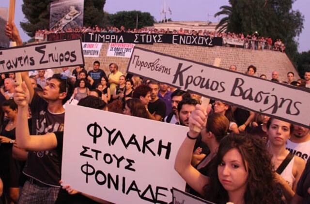 Kipras: dėl sprogimo karinėje bazėje žmonės kaltina vyriausybę