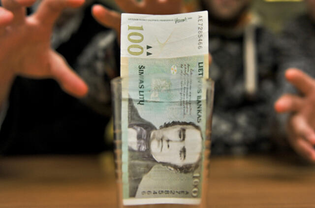 Laivų statykloje - nešvarūs finansiniai sandoriai