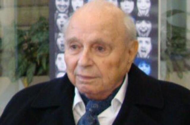 Mirė filmo "Graikas Zorba" režisierius Michalis Cacoyannis