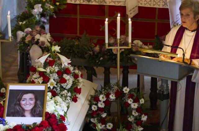 Norvegijoje - pirmosios Anderso Behringo Breiviko aukų laidotuvės