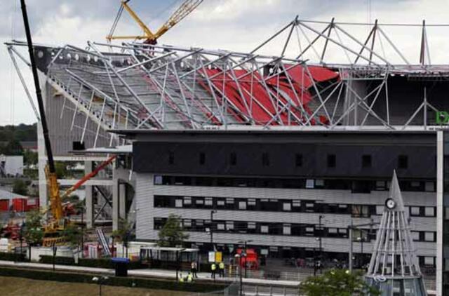 Olandijoje sugriuvo "FC Twente" stadionas