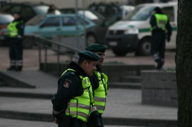 Prancūzė greitajame traukinyje susilaukė kūdikio