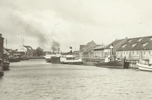 Klaipėdos akvarelės: namai ir žmonės (214)