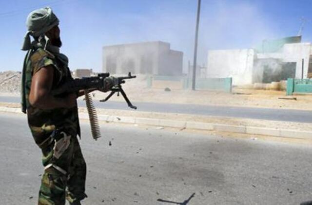 Libijoje vėl puolami sukilėliai