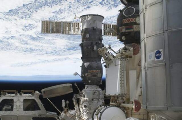 Mokslininkai: nuolaužos kosmoso erdvėje pasiekė kritinį tašką