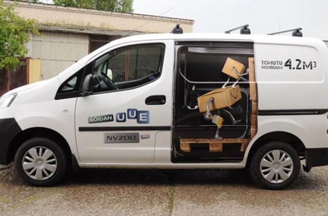 "Nissan NV200": telpa daug, veža kietai