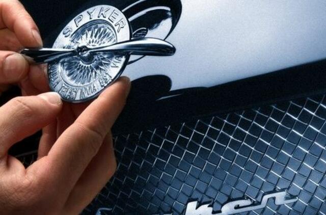 Olandai parduoda sportinių automobilių gamyklą "Spyker"