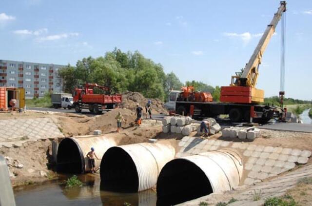 "Orlen Lietuva" nebenori griauti laikino tilto