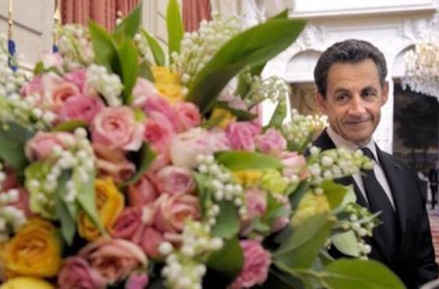 Prancūzijos prezidentas savo žmoną pakerėjo žiniomis apie gėles