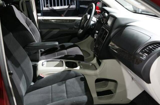 Ardydamas automobilį aptiko ginklą