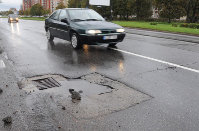 Baltijos prospekto duobė tyko aukų