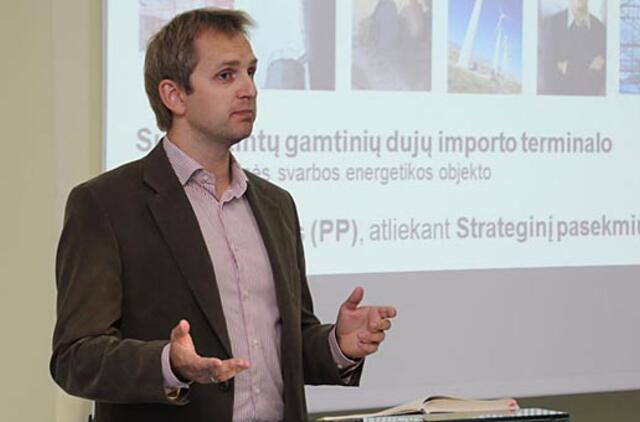 Dujų terminalas: visuomenė diskutuoja vangiai