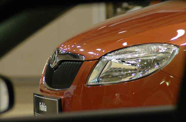 Naujų automobilių prekyba išaugo 87,5 proc.