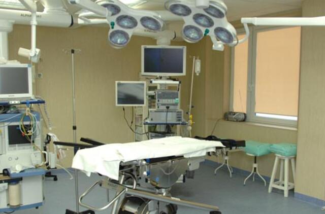Turkų medikai pirmieji pasaulyje sėkmingai transplantavo gimdą