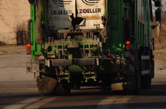 Vilniuje šiukšliavežis mirtinai sužalojo senutę