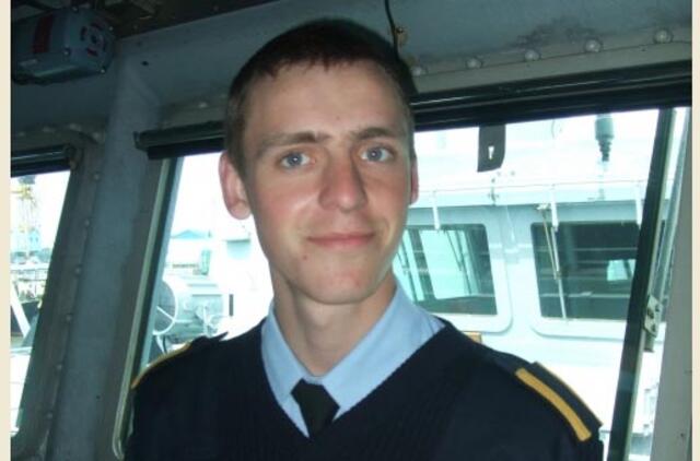 Į Lietuvą grįžo ir kariūnas Darius Šaduikis