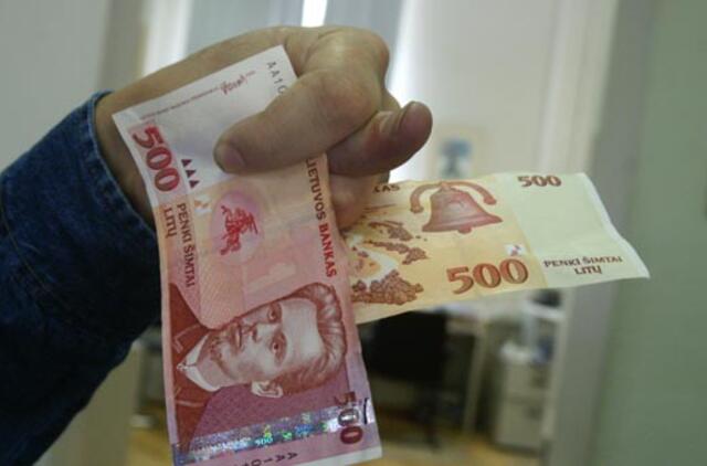 Iki pirmadienio iš SNORO klientai galės pasiimti 500 litų per dieną