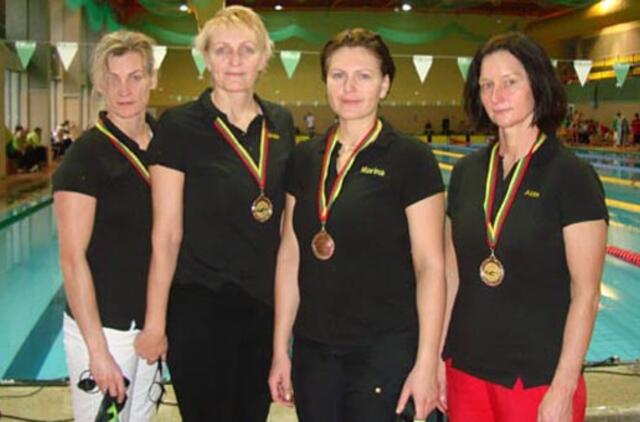 Klaipėdos plaukimo senjorai - keturių rekordų kalviai