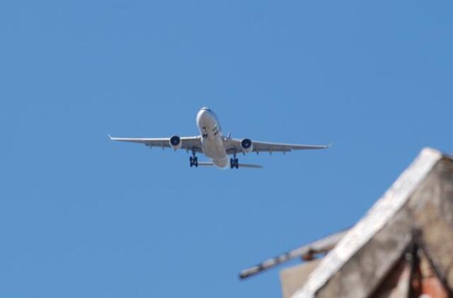 Lėktuve staiga užsiliepsnojo "iPhone 4"