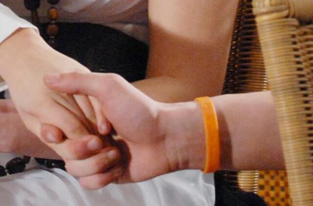 Siūloma spręsti nesusituokusių porų (išskyrus homoseksualių) problemas