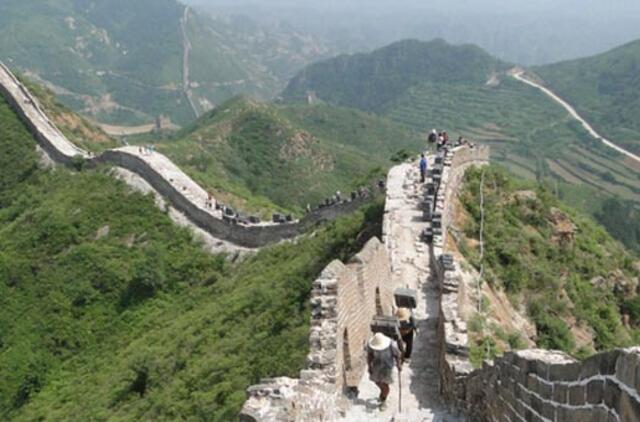 Kinai statys netikrą Anglijos miestą