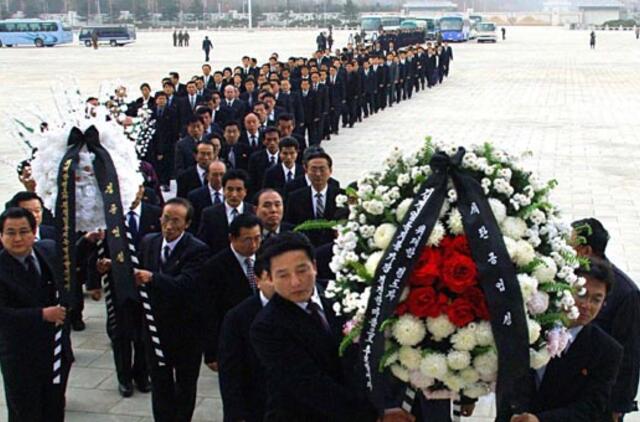 Per pirmąsias 24 valandas paskutinę pagarbą Kim Čen Irui atidavė 5 mln. šiaurės korėjiečių