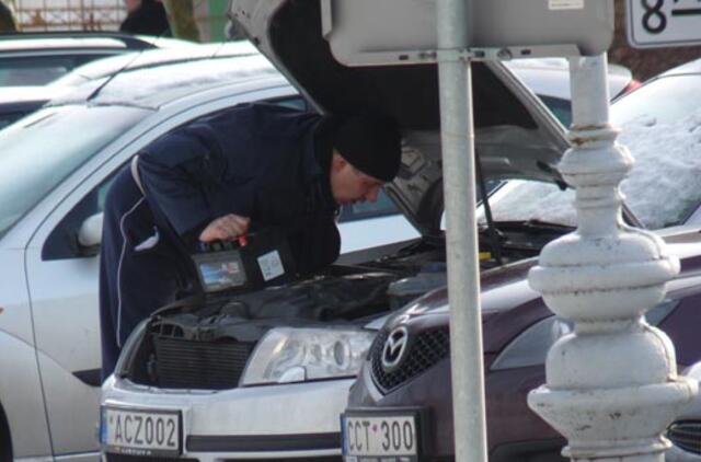 Atšalus orui automobilių neužveda triskart daugiau vairuotojų